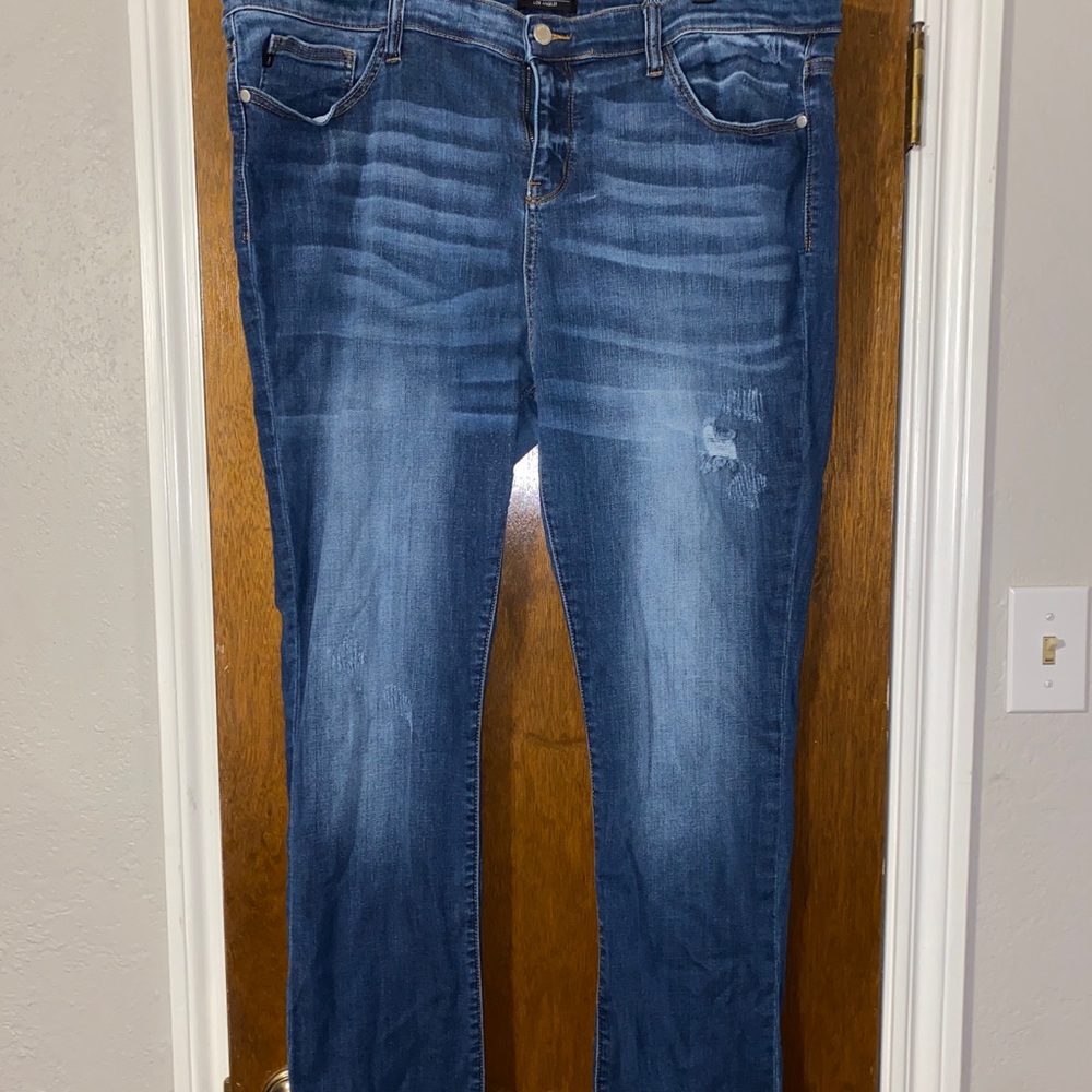 Judy Blue Distressed Straight Leg Jeans
